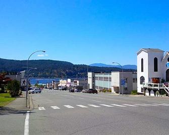 Char's Landing Hostel - Port Alberni - Vista del exterior