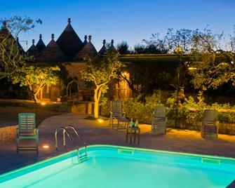 Trullo La Canonica - Martina Franca - Басейн