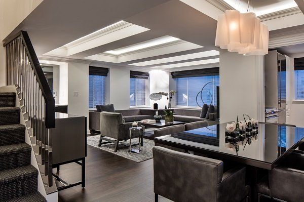 إيه كيه إيه سوتّون بليس