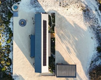 Native Dog Cabin - Bremer Bay
