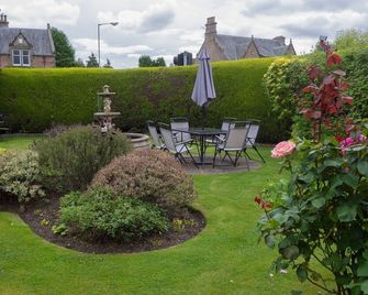 Dionard Guest House - Inverness - Pátio