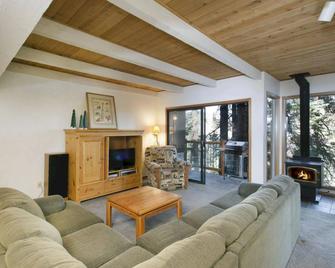 Timber Ridge Resort by 101 Great Escapes - Mammoth Lakes