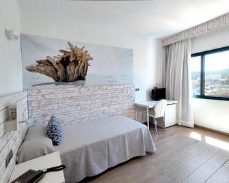 Hotel Ses Savines - סנט אנטוני דה פורמני - חדר שינה