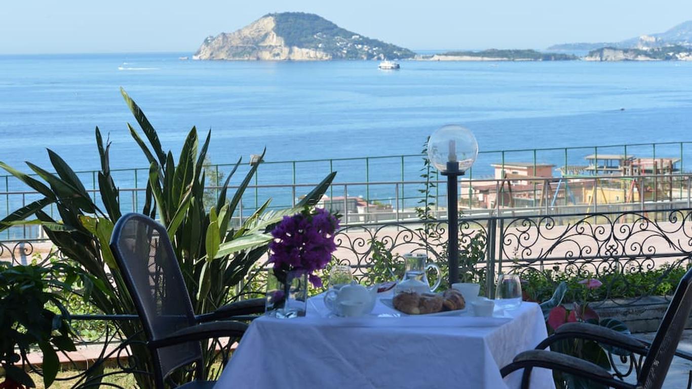 Miramare Residence