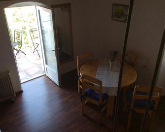 Apartman Ustrine - كريس - غرفة طعام