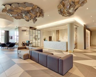 Hilton Garden Inn Doncaster Racecourse - Doncaster - Lobby