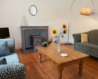 Domaine Du Murier - Die - Living room