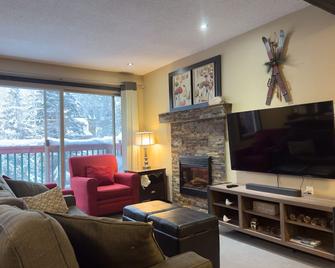 Stunning Panorama Mountain Retreat - Panorama - Living room