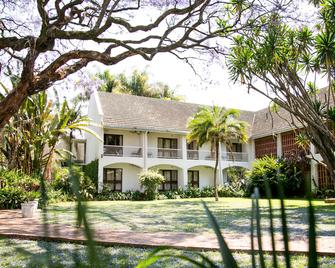 Bronte Hotel - Harare - Building