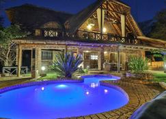 Kruger Riverside Lodge - Marloth Park - Piscine