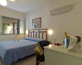 Villaggio Le Palme - Ascea - Bedroom