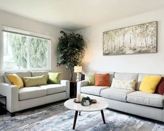 Comfortable 4br Heart Downtown Sj Central Ac Sjsu - San Jose - Living room