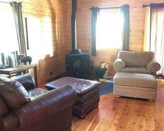 Beautiful Mountain Cabin near Tetons Yellowstone - Dubois - Вітальня