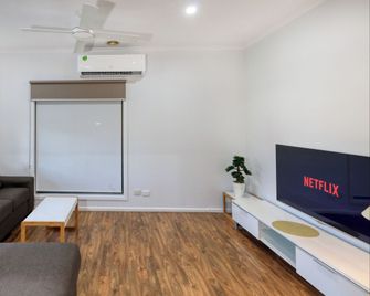 The Cottage Motor Inn Albury Cbd - Albury