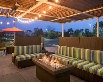 Home2 Suites by Hilton Mishawaka South Bend - Mishawaka - Patio