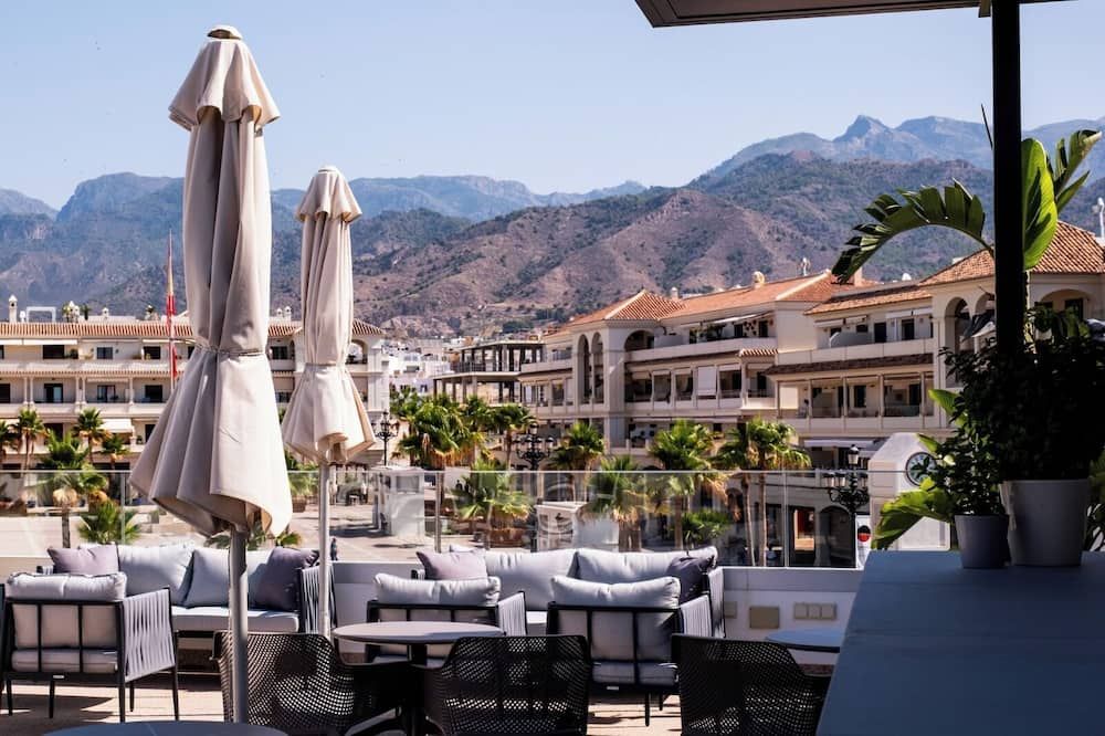 Puerta del Mar - Nerja