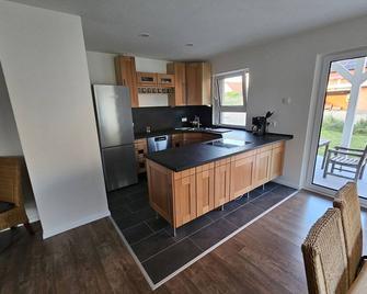 Ferienwohnung Auszeit - Solnhofen - Cocina