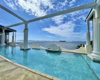 쇼후엔 - 가마고리 - 수영장