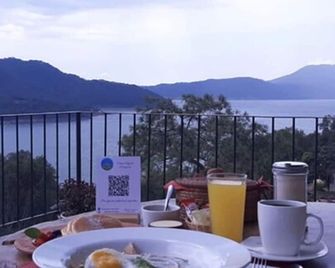 Hotel Santa Rosa - Valle de Bravo - Parveke