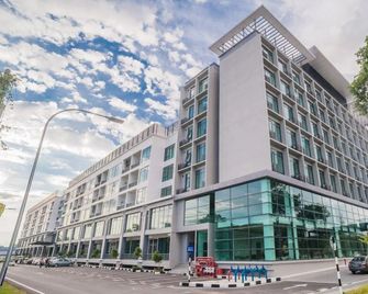 C Residence Labuan - Labuan - Building