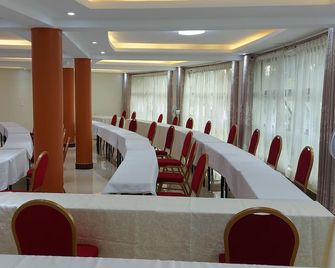 Asamar Country Resort - Mbarara - Sala de reuniones