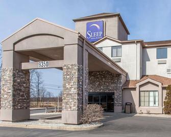 Sleep Inn & Suites Near I-90 and Ashtabula - Austinburg - Building