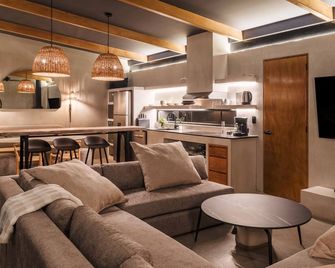 Luxury Villa in Atitlan - Peaceful Escape - Stunning Lake Views. Villa Toliman. - Santa Catarina Palopó - Living room