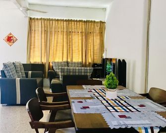 Gardenterrace - Langkawi - 4 Rooms 8 Beds 3 Baths - Kuah - Eetruimte