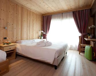 Hotel Funivia - Bormio - Phòng ngủ