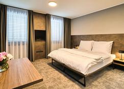 Aba Apartments - Olomouc - Bedroom