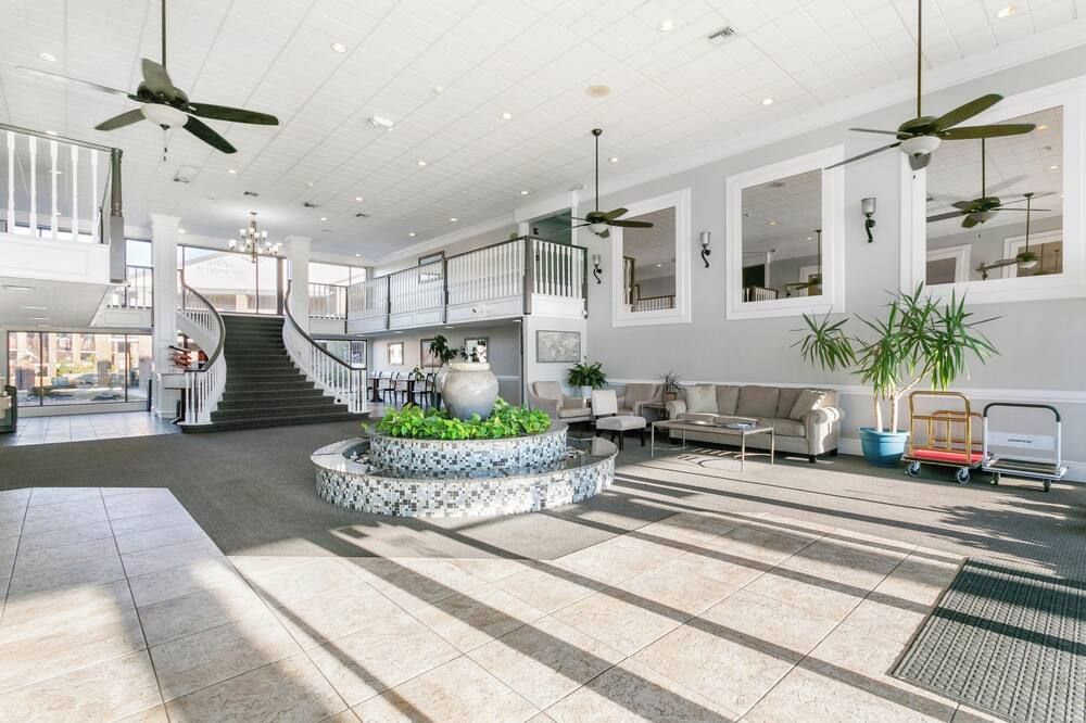 At Home Inn - Pensacola - פנסאקולה - לובי