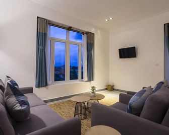 Boutique Kampot Hotel - Kampot - Stue