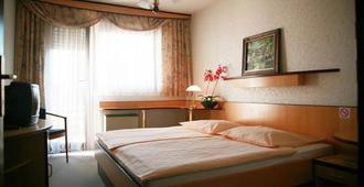 克朗多姆扎萊酒店 - 盧布爾雅那 - 臥室