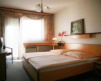 Hotel Krona Domzale - Liubliana - Habitación