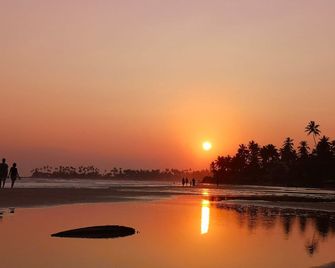 Dickwella Beach Hotel - Tangalla