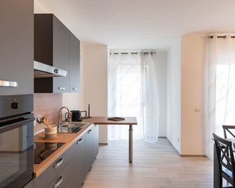 Dimora Rosselli - Apartments - Fasano - Kitchen