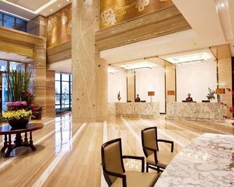 Howard Johnson by Wyndham Shipu Plaza Ningbo - Ningbo - Lobi