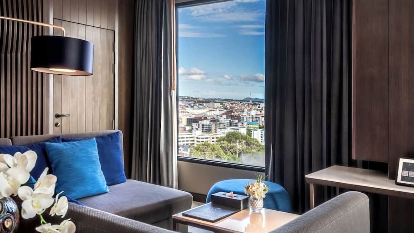 ميت هوتل باتايا