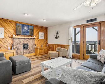 The Porch Life | Oceanfront | Hot Tub | Nags Head - Wanchese - Living room