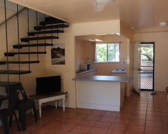 Pippies Beachhouse Backpackers - Rainbow Beach - Recepce