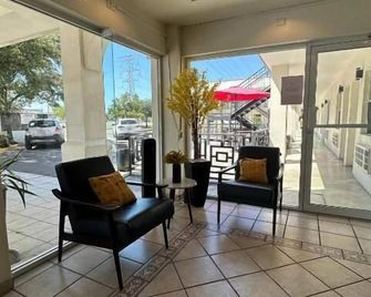 Hotel Quinta San Carlos Inn - Piedras Negras