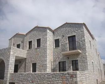 Koukouri Suites - Areopoli - Building