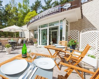Bel Air Strandhotel Glowe - Glowe - Patio