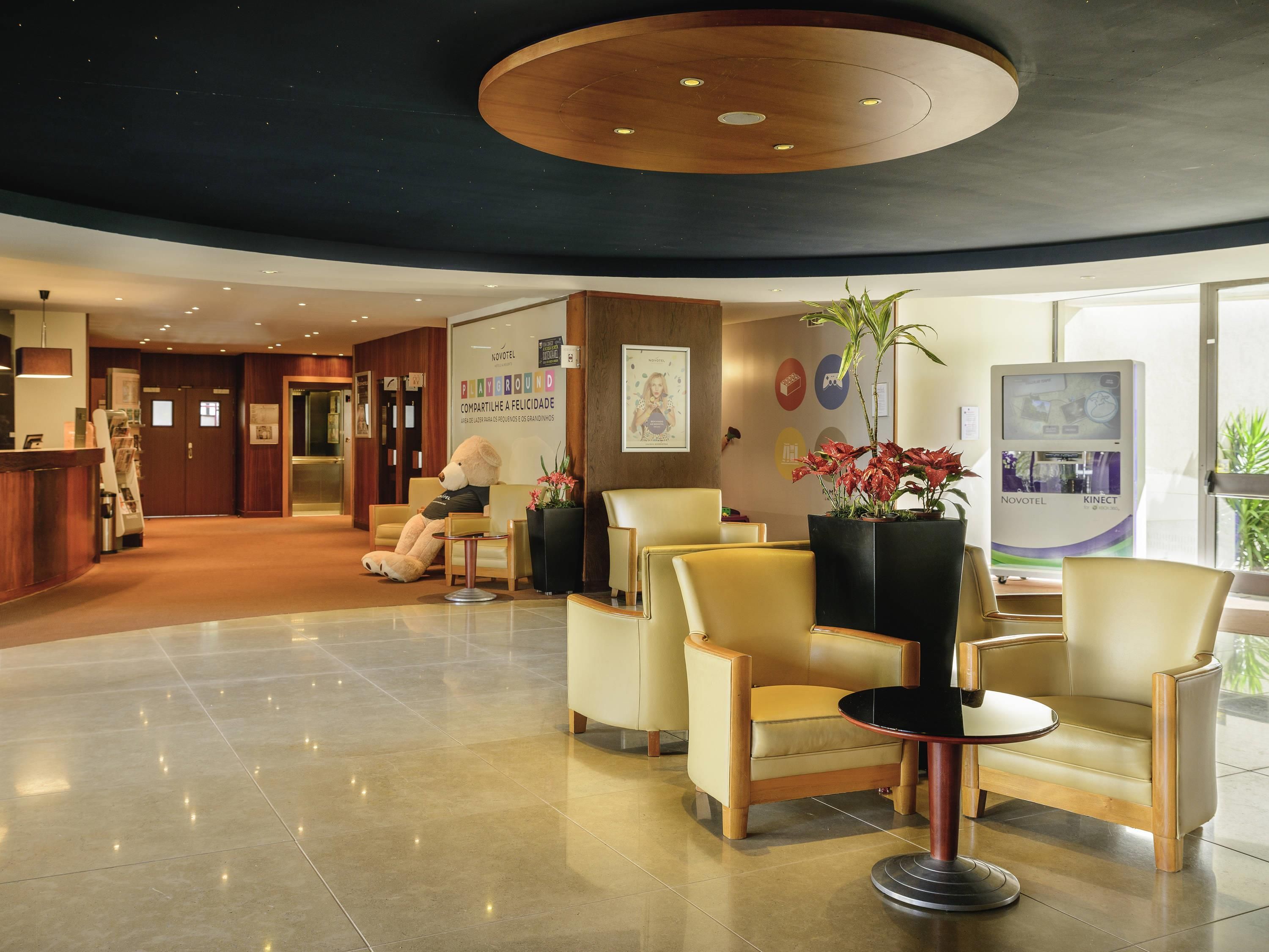 Novotel Porto Gaia - וילה נובה דה גאיה - לובי