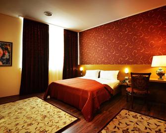 Hotel Austria - Tirana - Slaapkamer