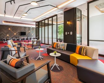 هوليداي إن إكسبرس ميلامجو راني ليتل كولين ز باي آيتش جي - ميلبورن - ردهة