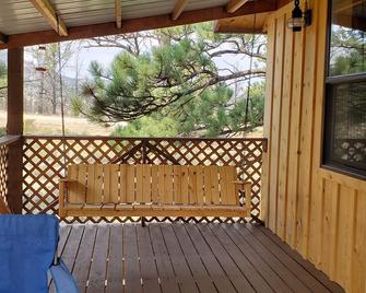 Remote relaxing and peaceful cabin to escape busy lifestyles - Wheatland - Balcón
