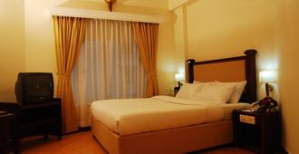 Mermaid Hotel - Kochi - Bedroom
