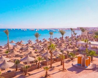 جفتون أزور ريزورت - الغردقة - شاطئ