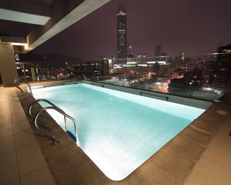 Hotel Terrado Providencia - Santiago de Chile - Pool